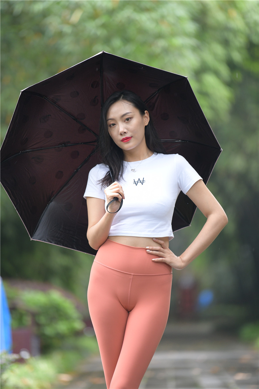 编码1572雨一样的你 71857185 紧身裤,美腿,骆驼趾, 帖子ID:1283